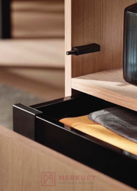 Odbojnik TIP-ON BLUM 956.1004 krótki z magnesem + adapter 956.1201 MERKURY Akcesoria Meblowe